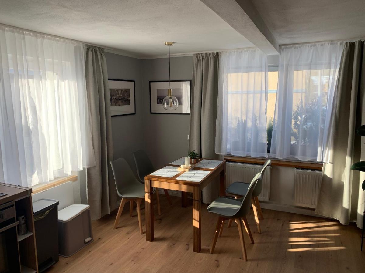 Gemuetliches Einfamilienhaus In Gera Mit 3 Schlafzimmern Mit Garten Und Parkplatz Exterior foto